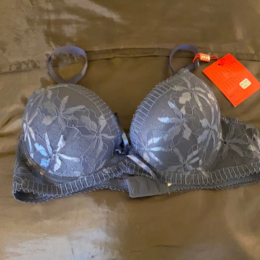 NWT Blue lace bra 34B